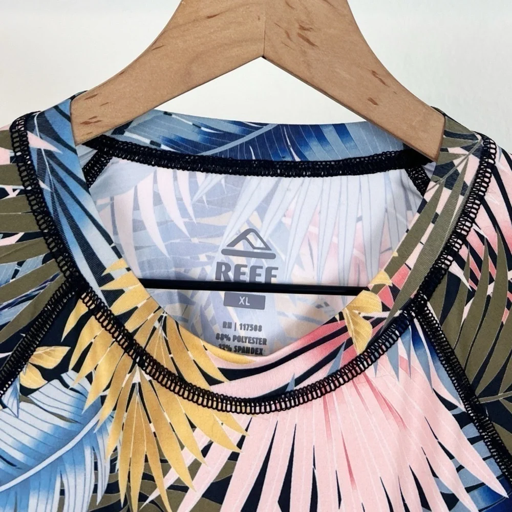 NWT Reef Crest Surf Shirt Cropped Palm Print Multicolor
